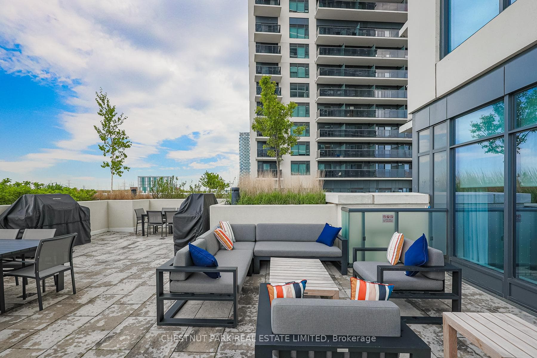 30 Samuel Wood Way Unit PH2402 photo 36