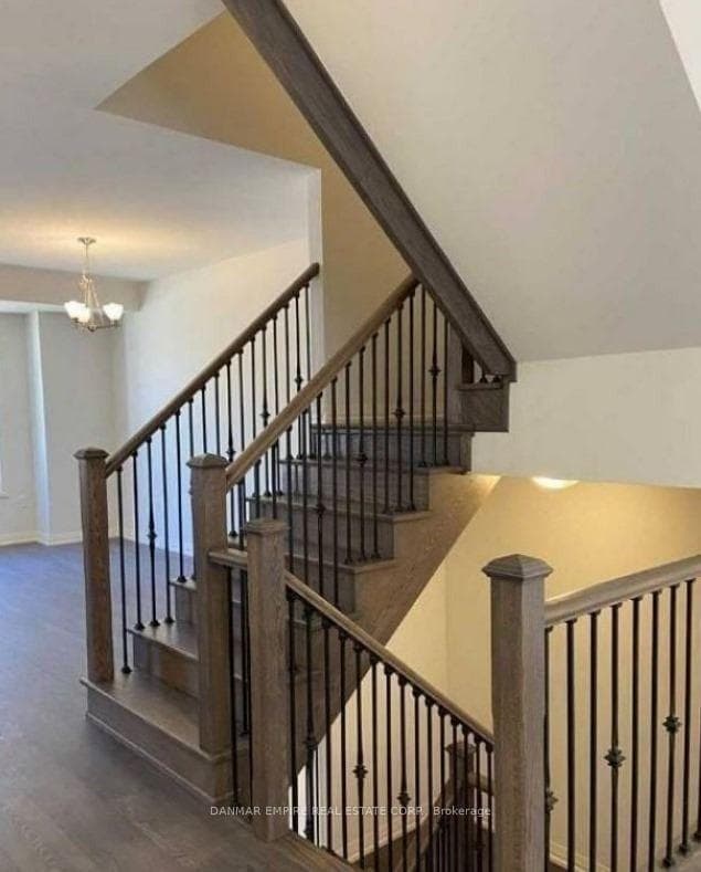 33 Cohen Way photo 8