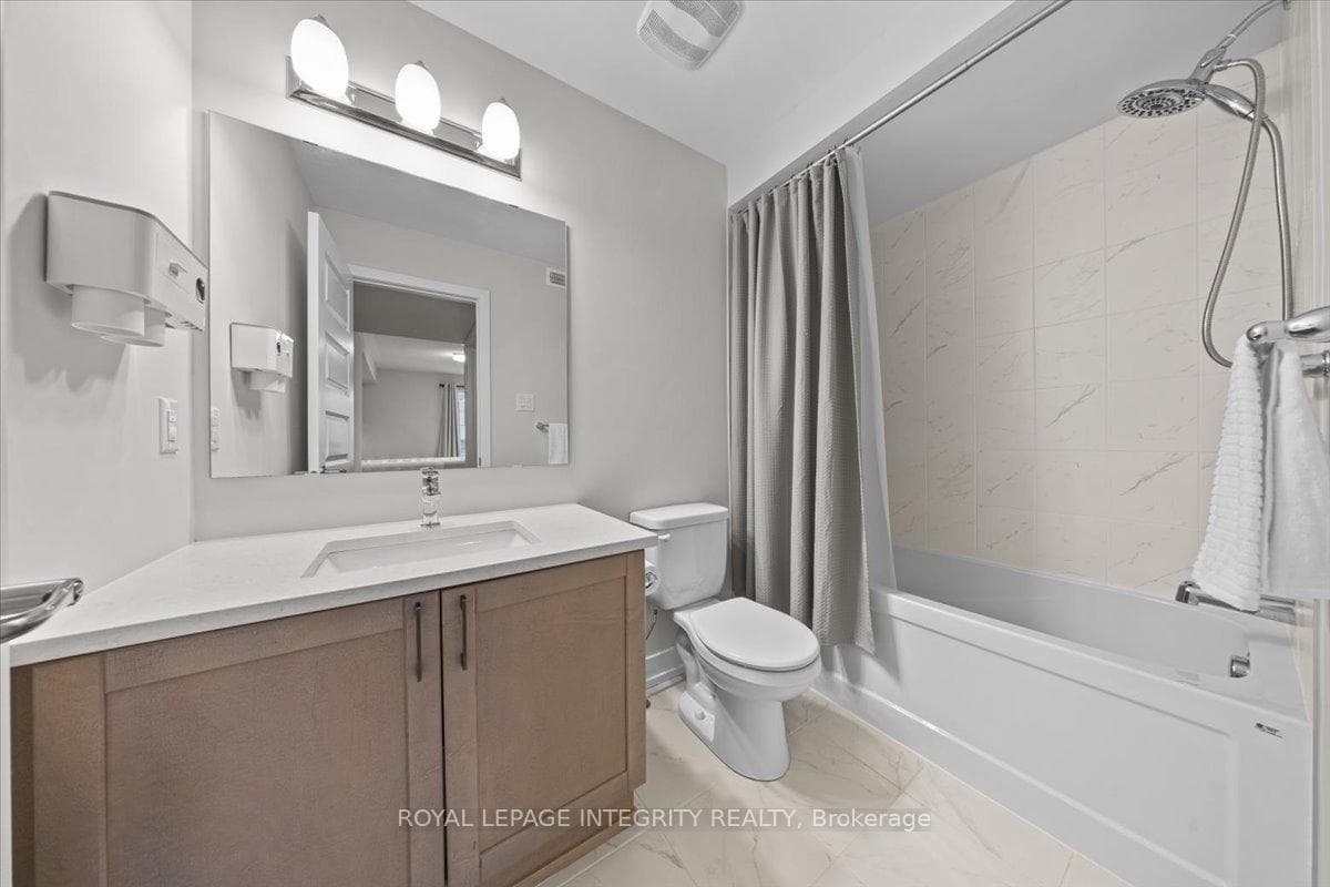 705 Chromite Private photo 26