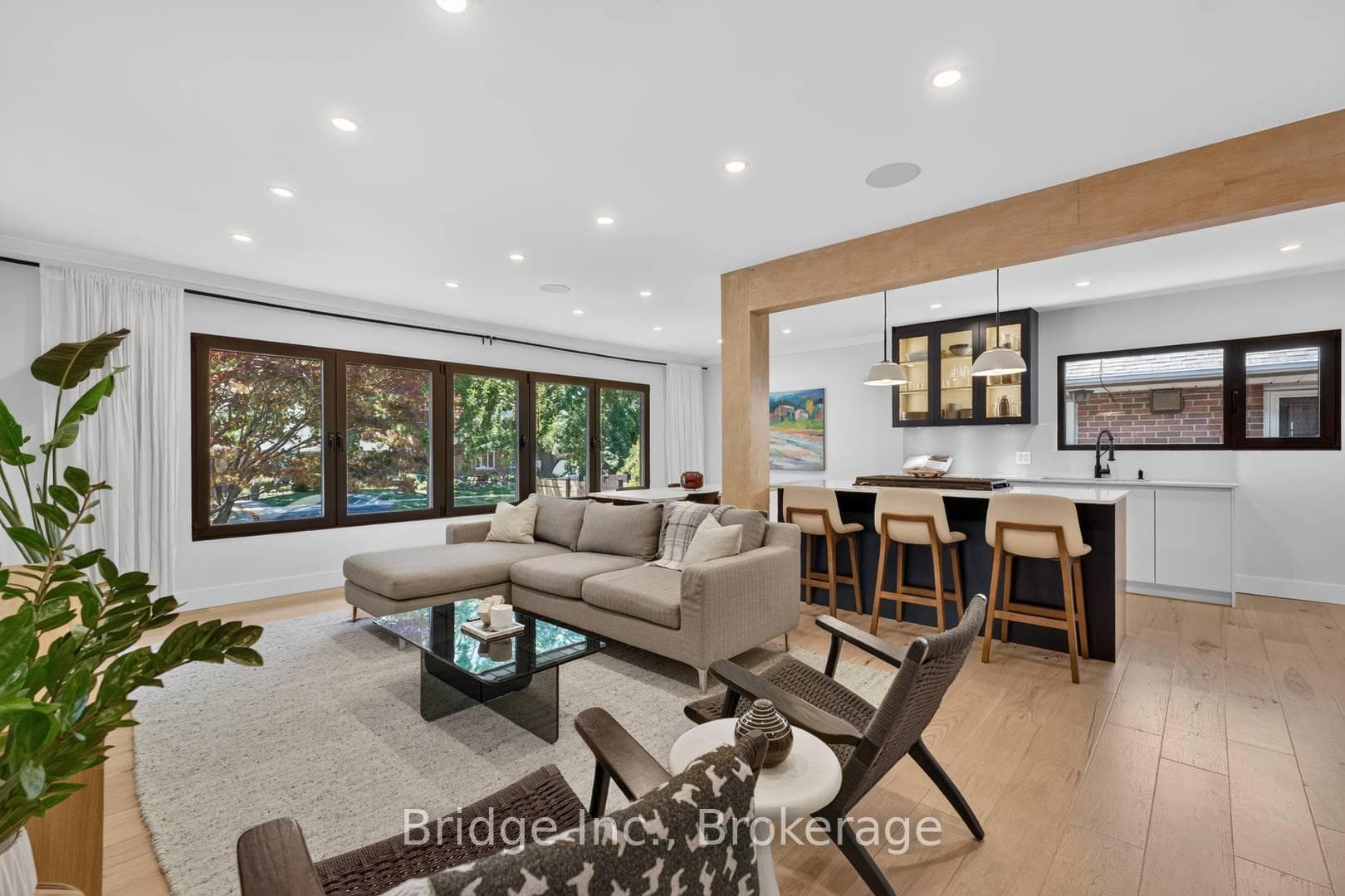 Living and Entertaining Space