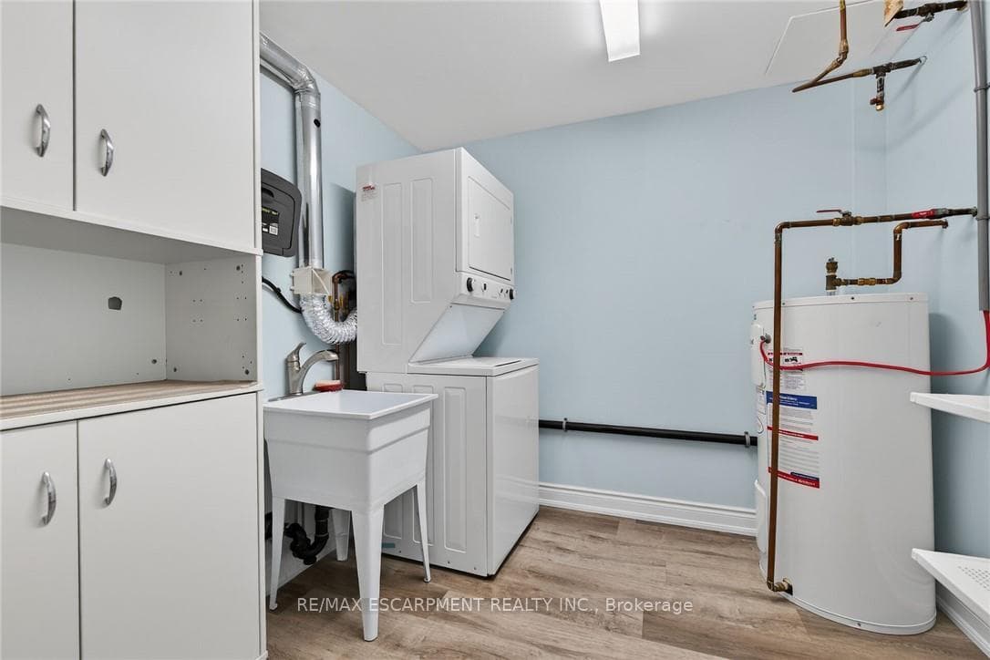 19 Lake Avenue Unit 303 photo 32