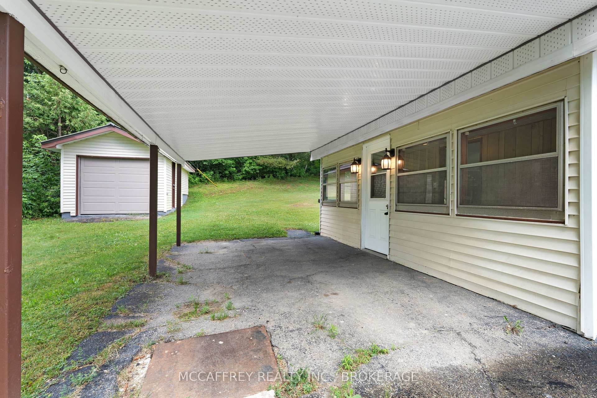 333 Burridge Road photo 29