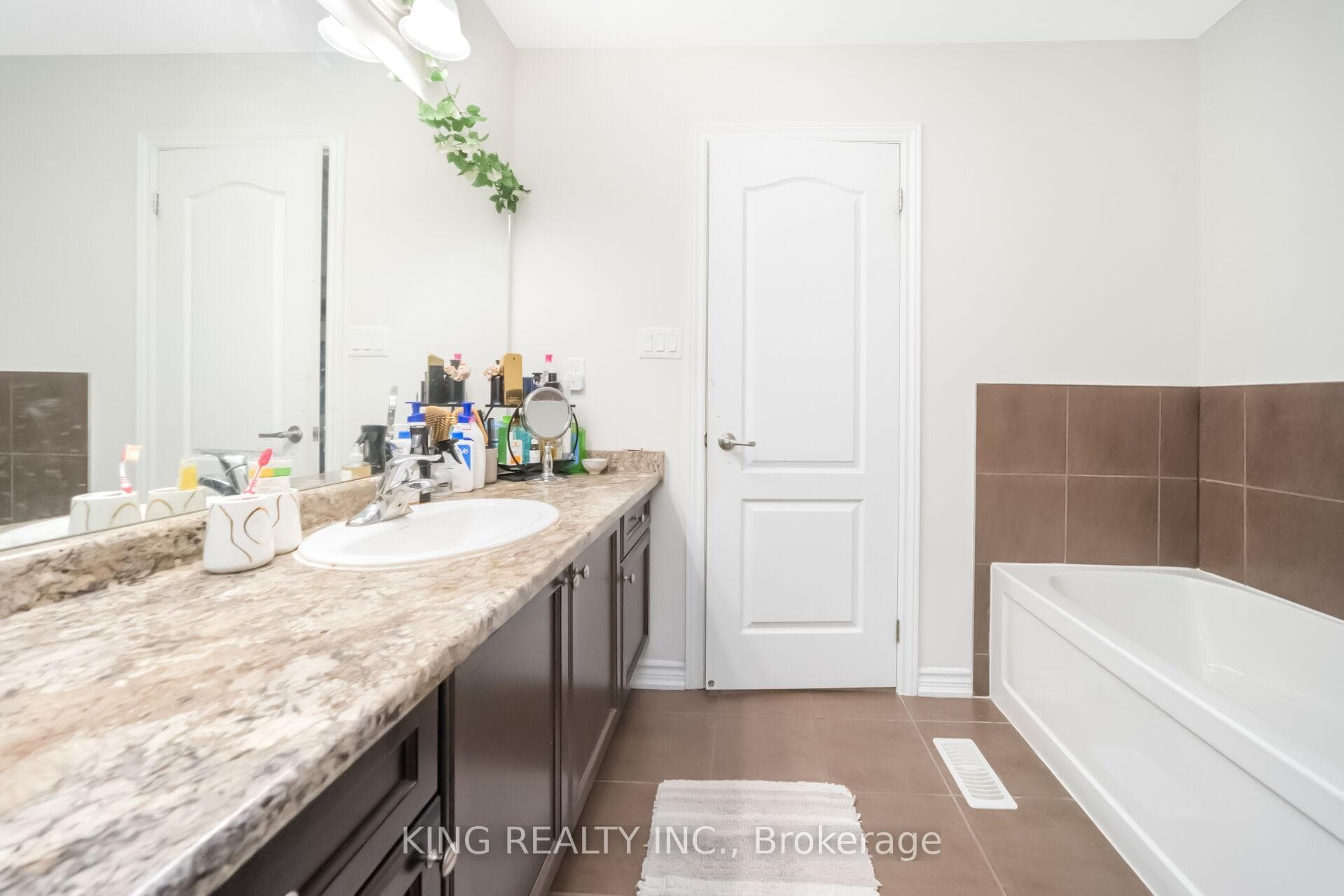 5 Loomis Road photo 31