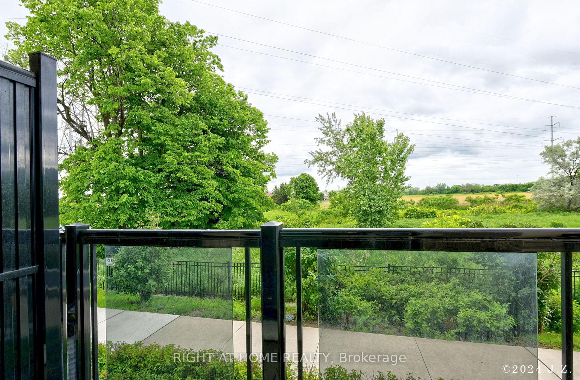 VIEWS FROM THE LIVING ROOM AND BALCONY