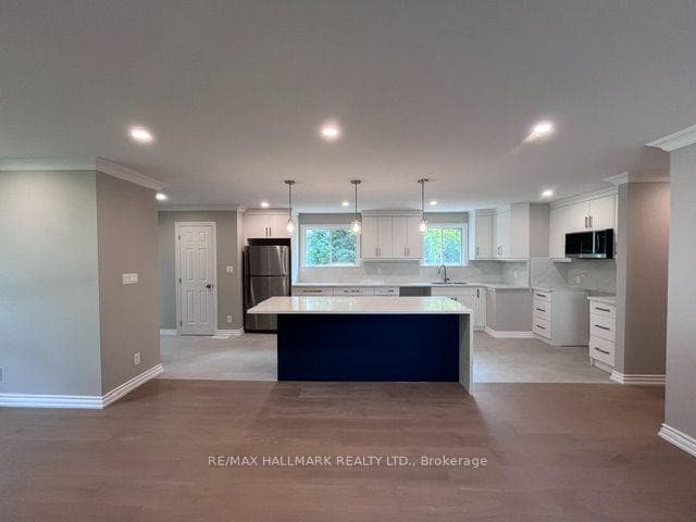 758 Botany Hill Crescent photo 5