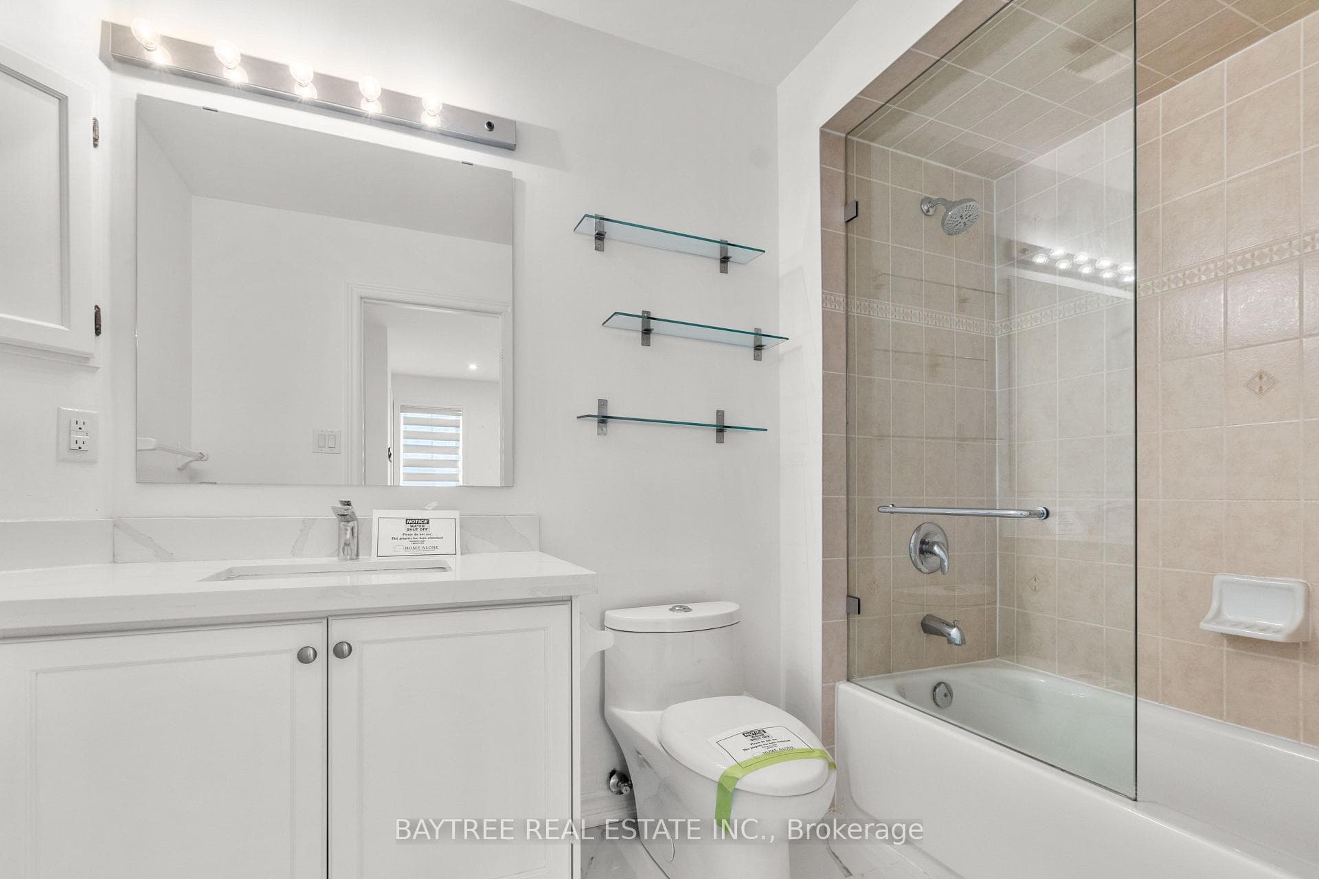 162 Bathurst Glen Drive photo 22