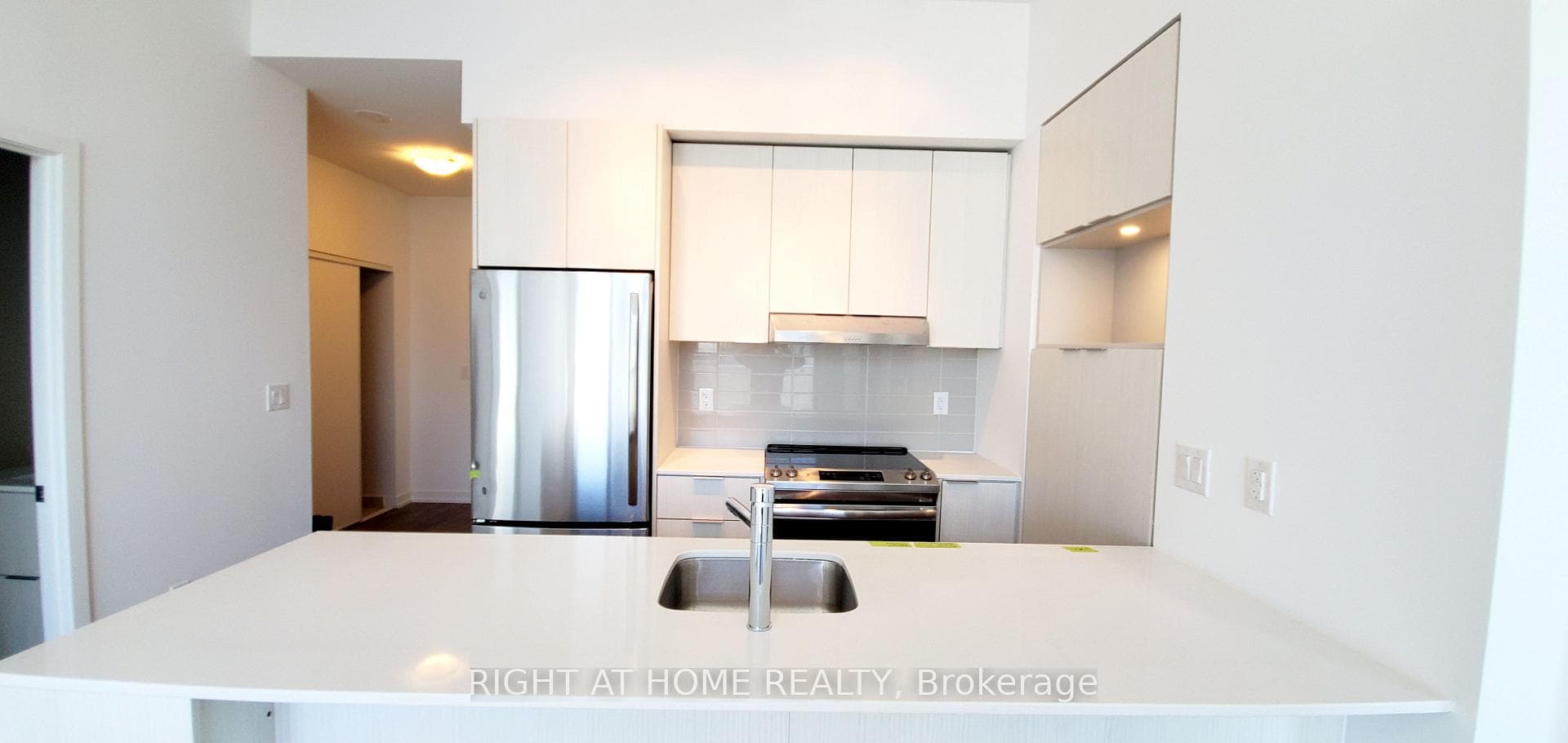 2520 Eglinton Avenue Unit 1901 photo 33