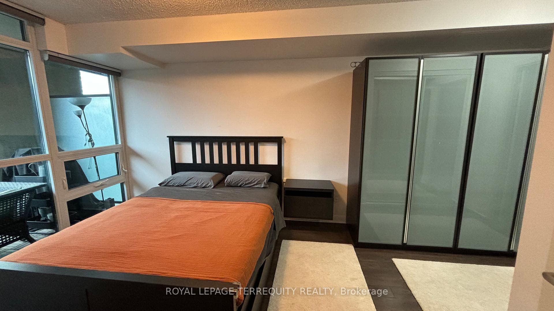 525 Wilson Avenue Unit 835 photo 23