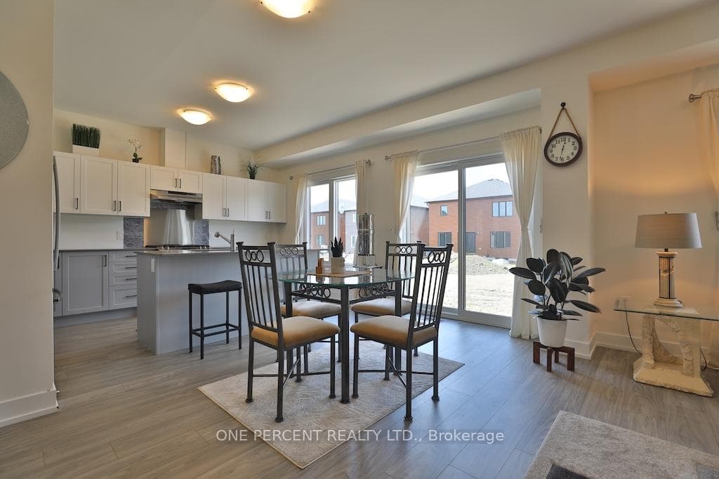 72 Dusenbury Drive photo 12