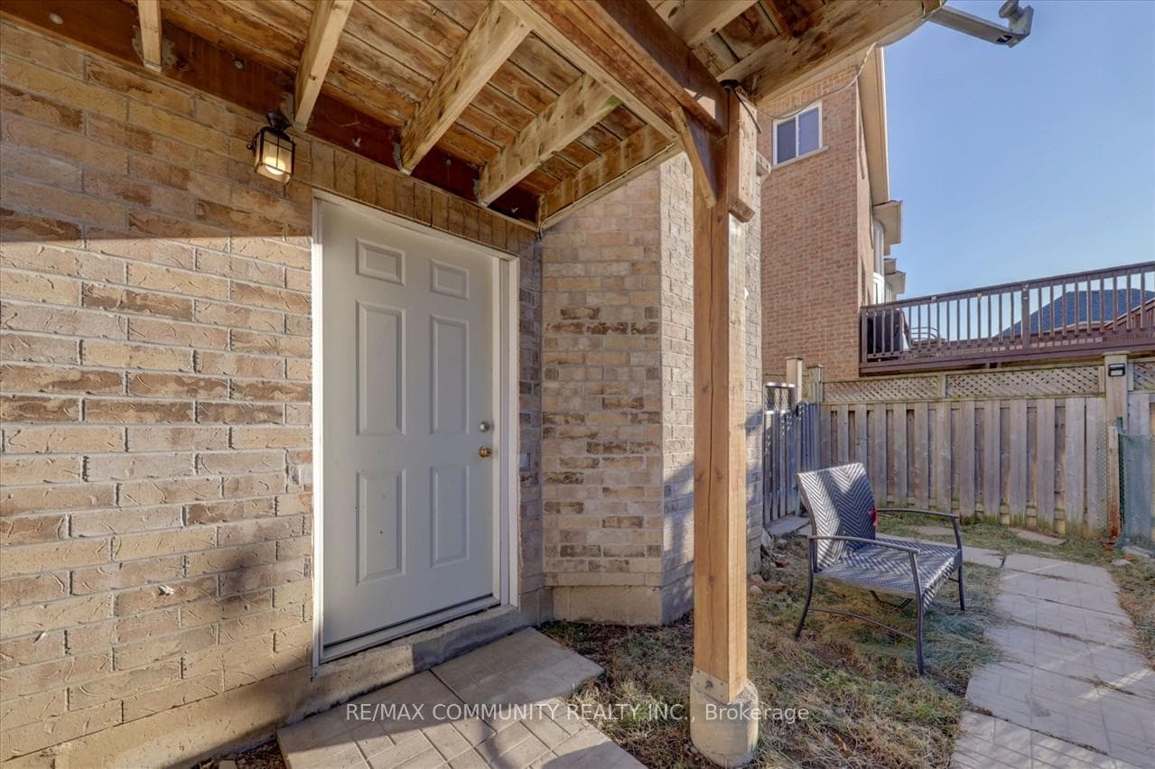 58 Rushworth Drive Unit Bsmt photo 6