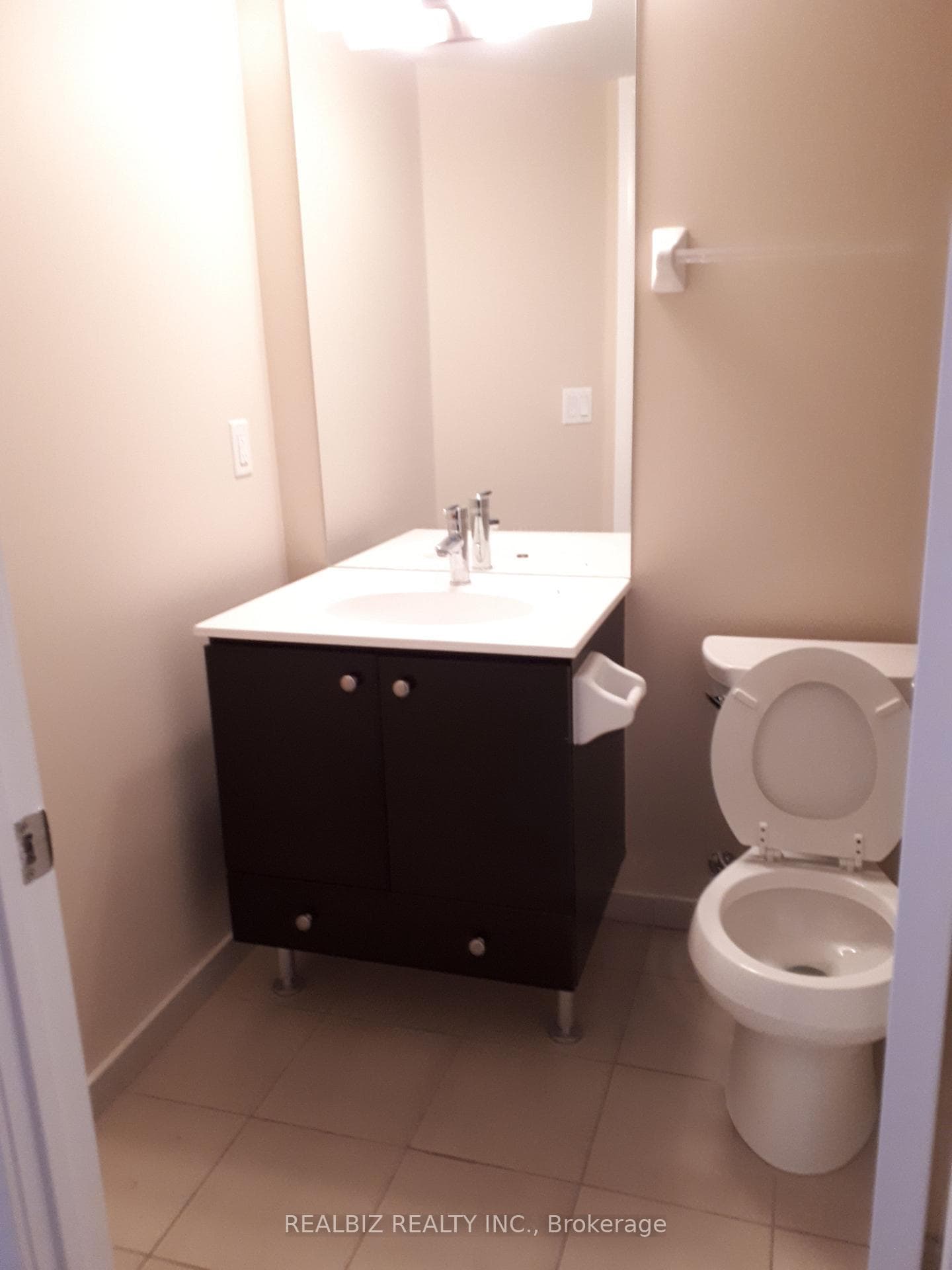 215 Sherway Gardens Road Unit 1507 photo 7