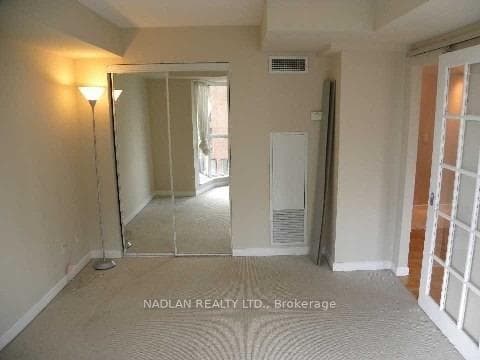 8 Park Road Unit 1603 photo 8