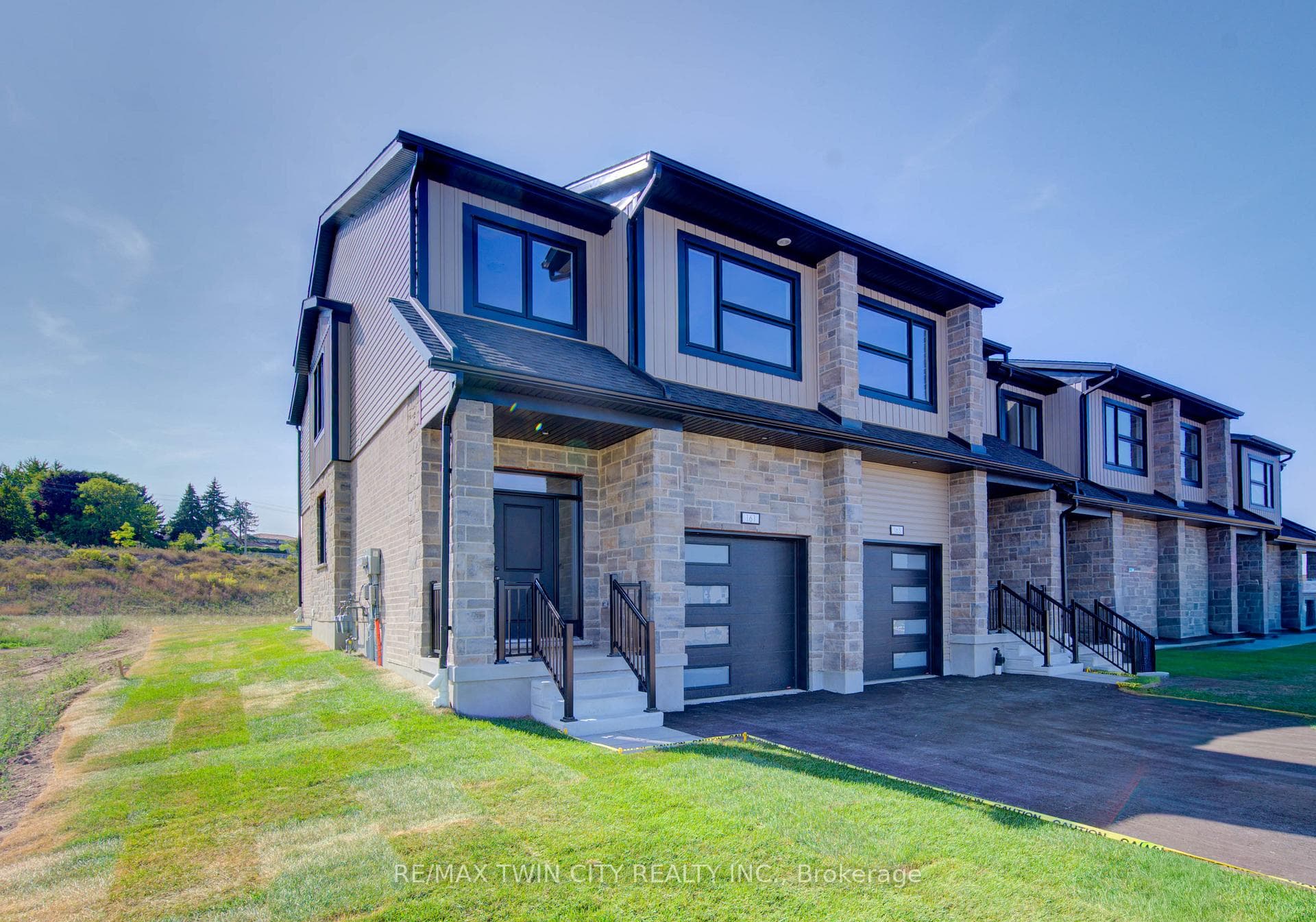 161 Dunnigan Drive photo 1