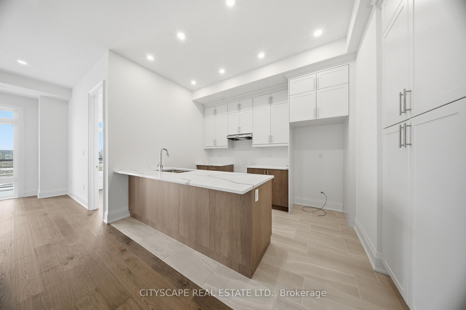 3298 Umar Avenue photo 14