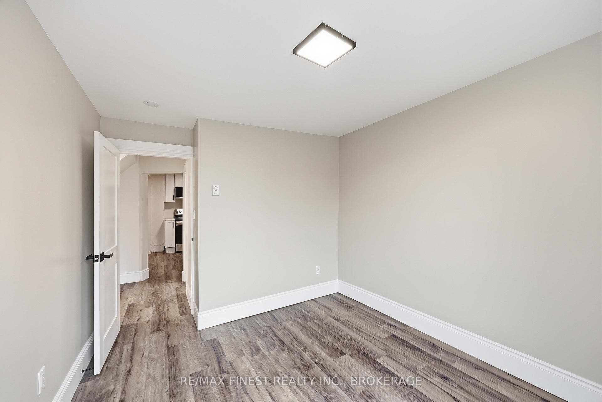 184 Montreal Street photo 31
