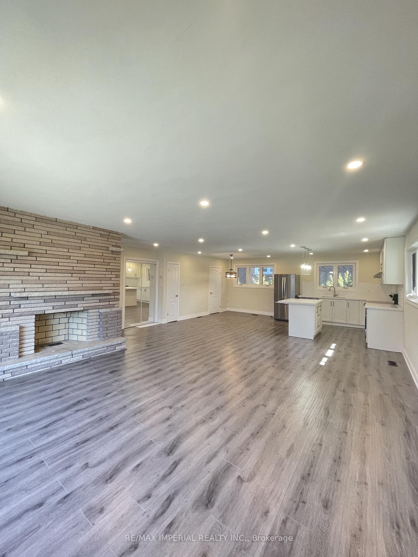 93 Bonnyview Drive photo 11