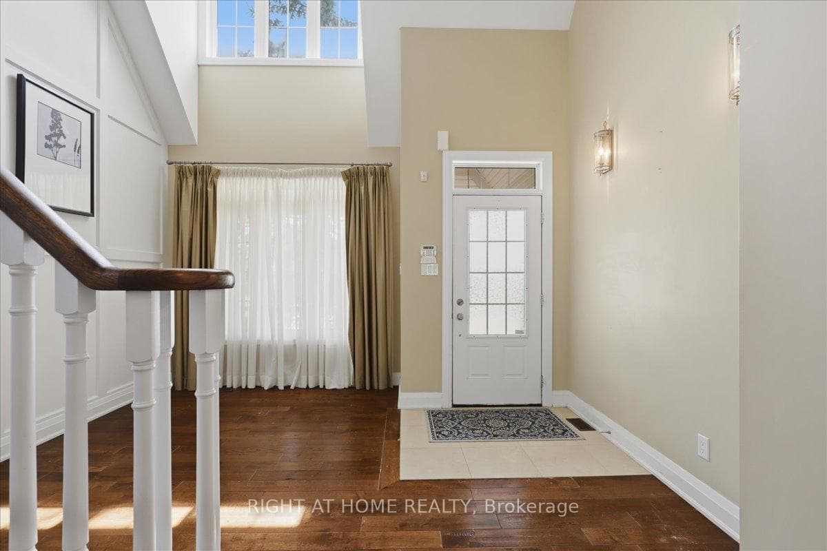 31 Christy Drive photo 5