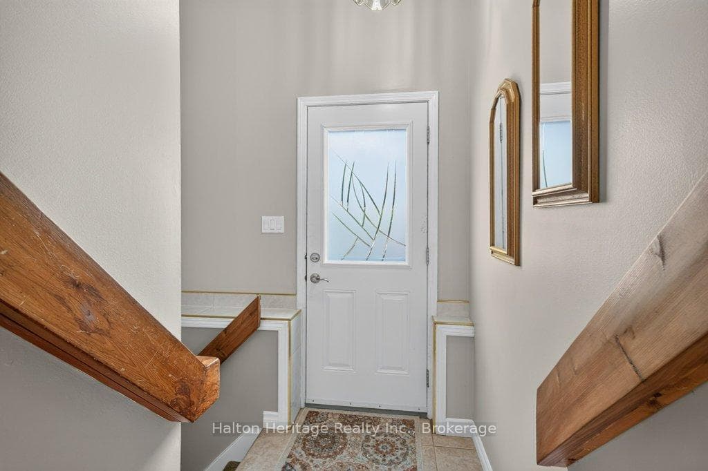 476 East 37th Street photo 27