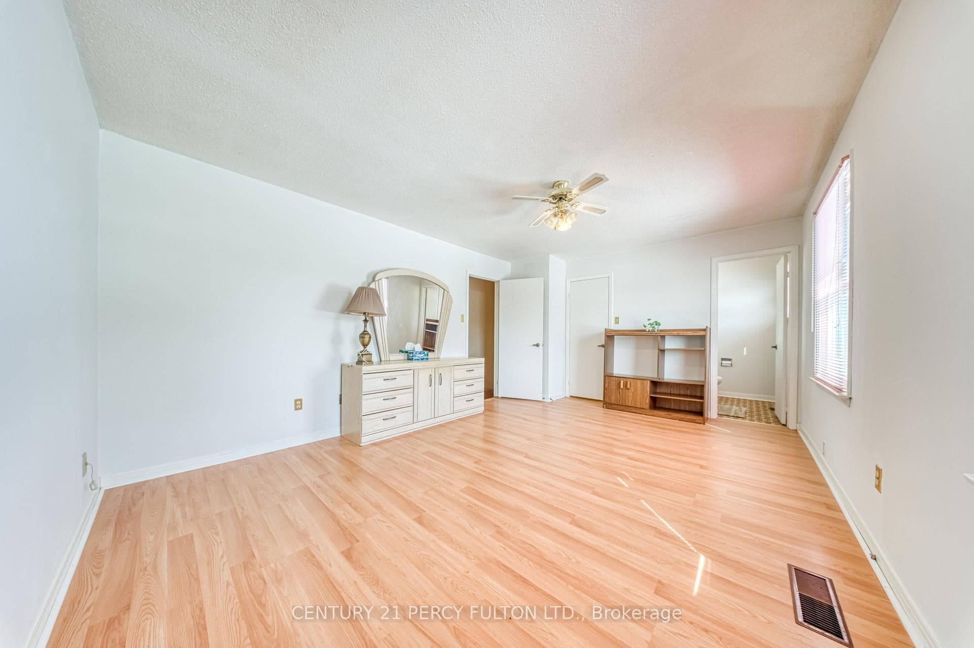 70 Millhouse Crescent photo 9