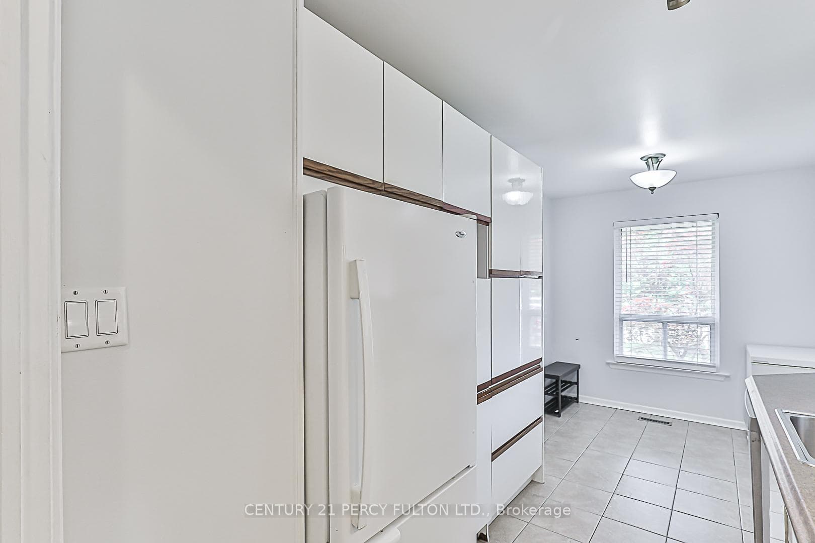 97 Baif Boulevard photo 16