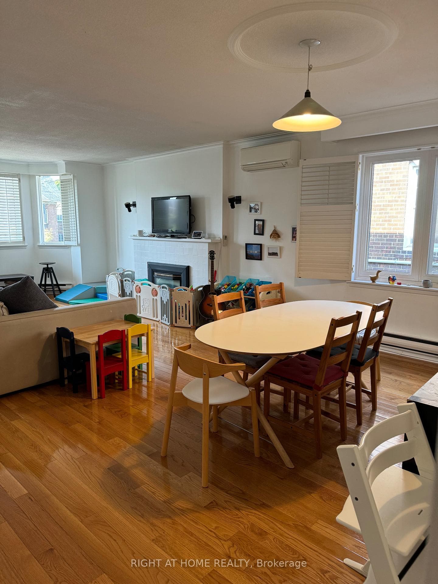 177 St Clair Avenue Unit Unit 2 photo 3
