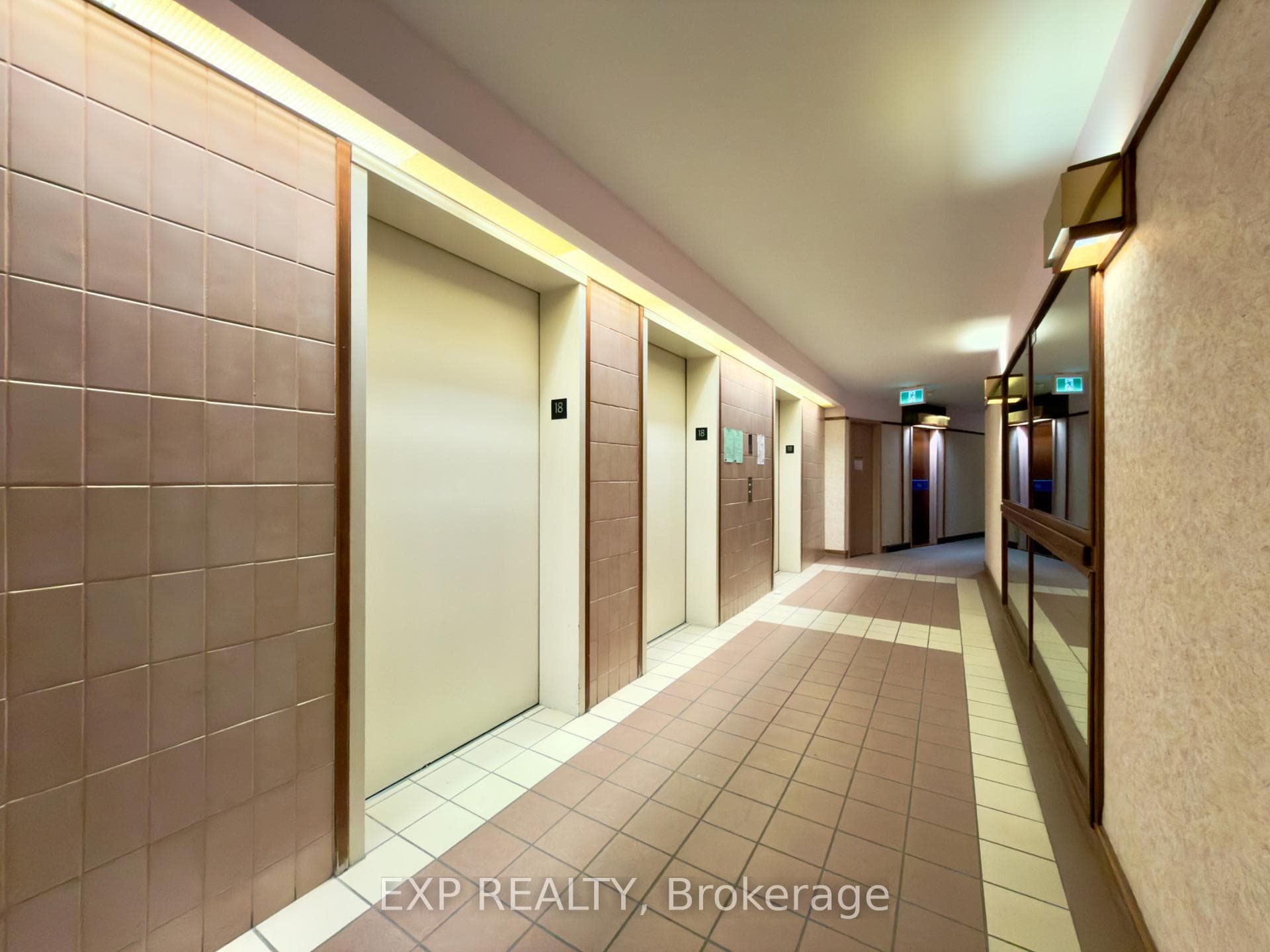 150 Alton Towers Circle Unit 1814 photo 5