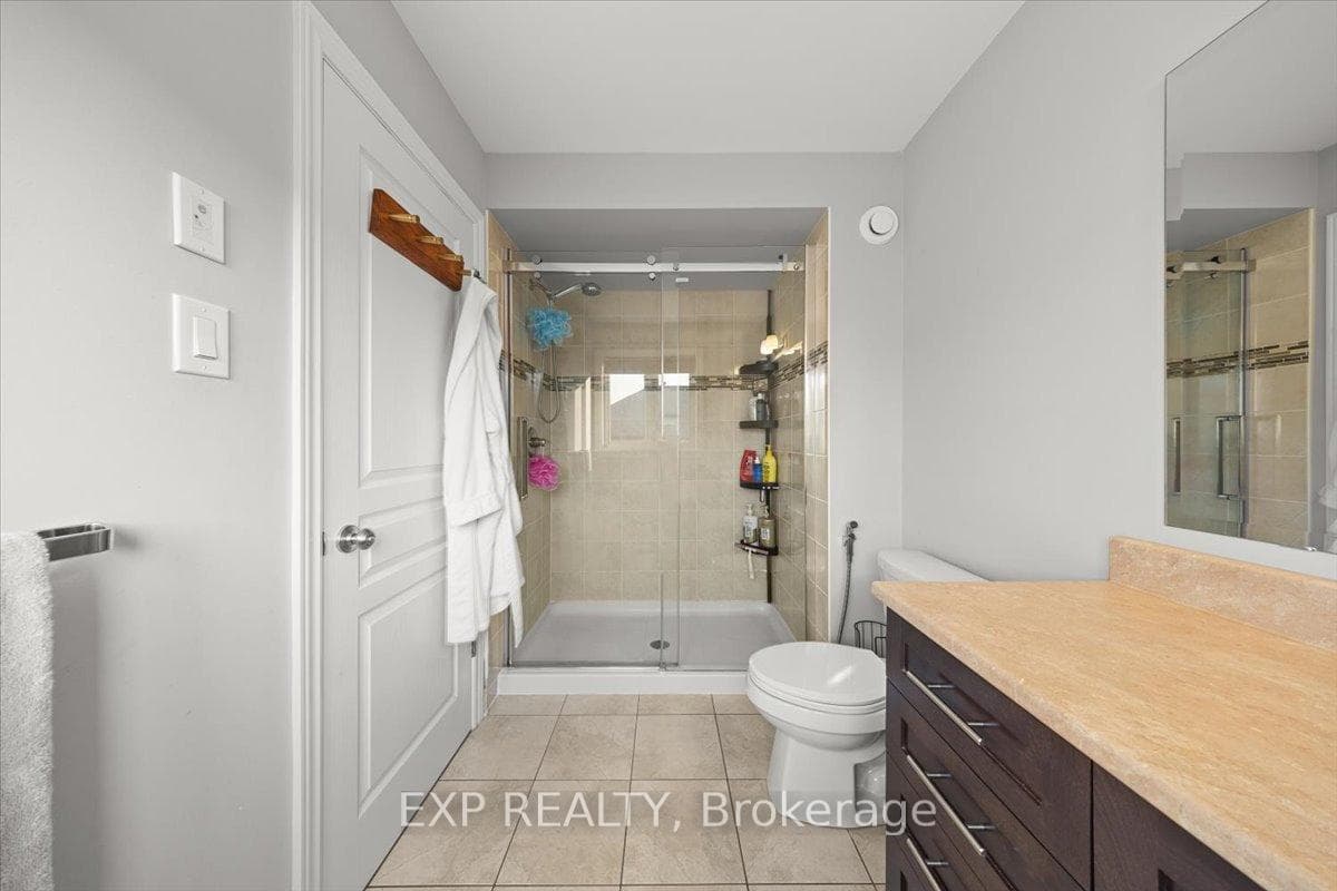 255 Shinleaf Crescent photo 33