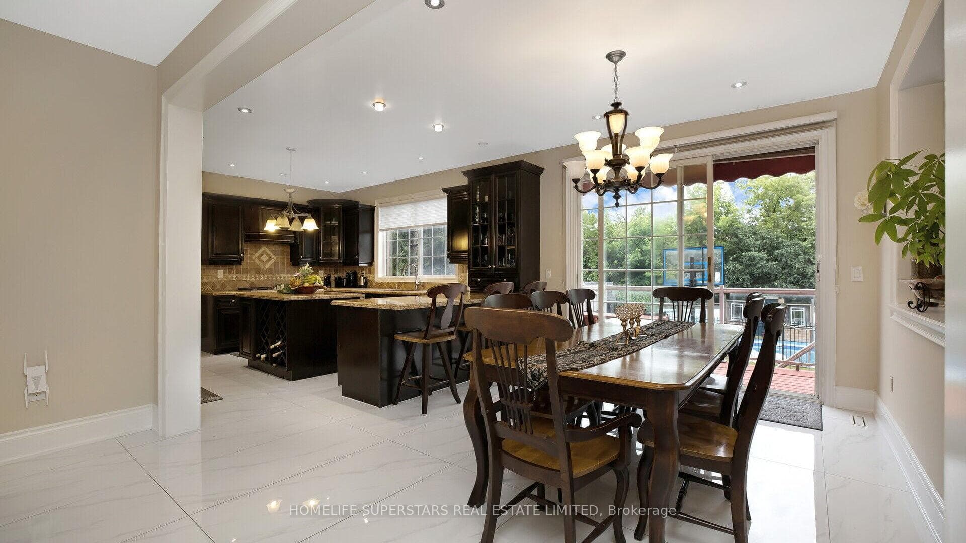 127 Whitwell Drive photo 10