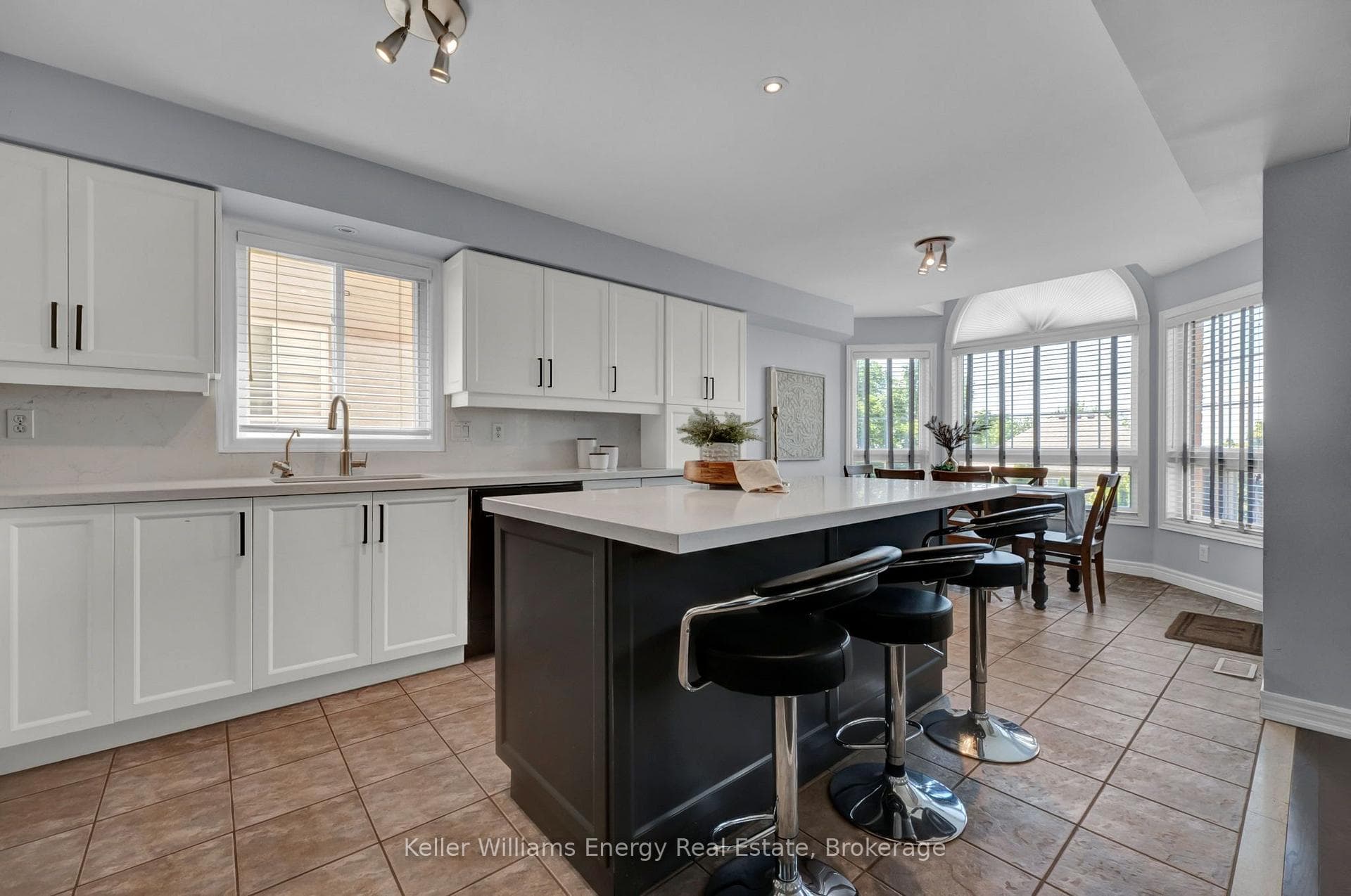 1502 Clearbrook Drive photo 12