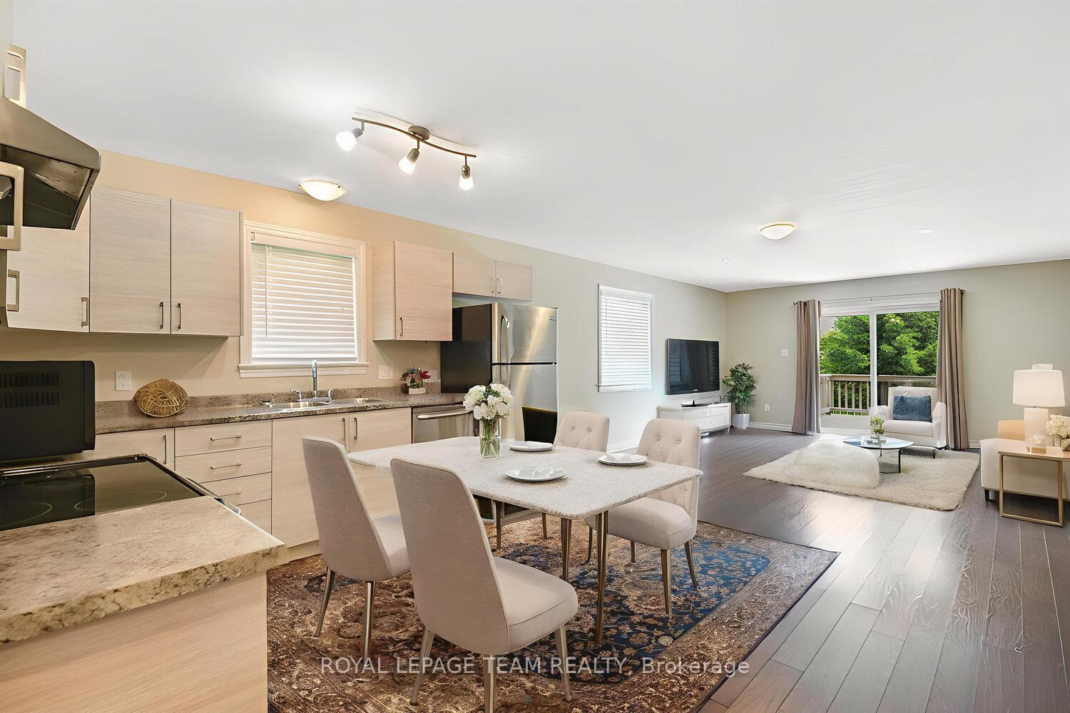 VIRTUAL staged. Open concept.