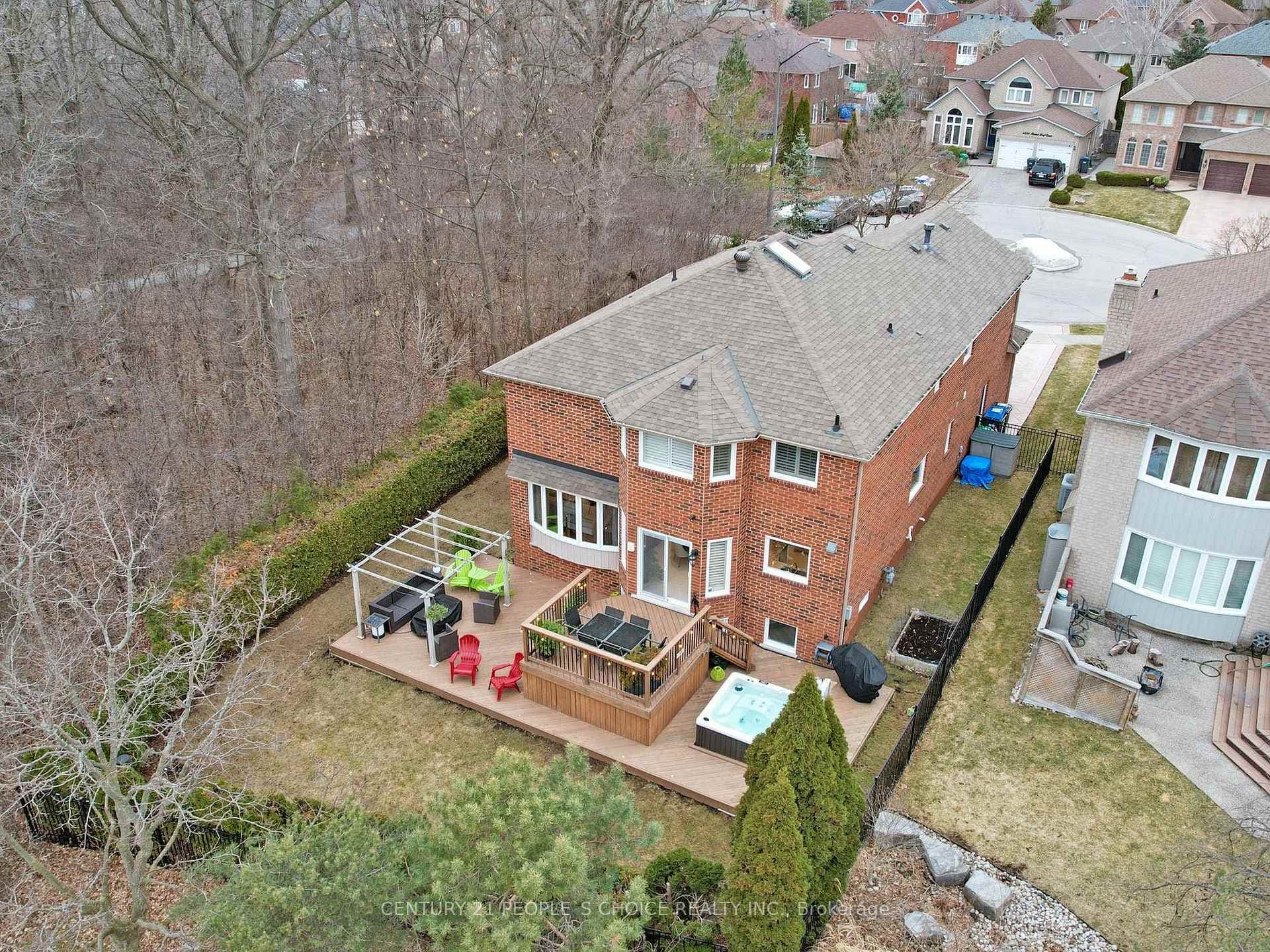6837 Round Leaf Court photo 46