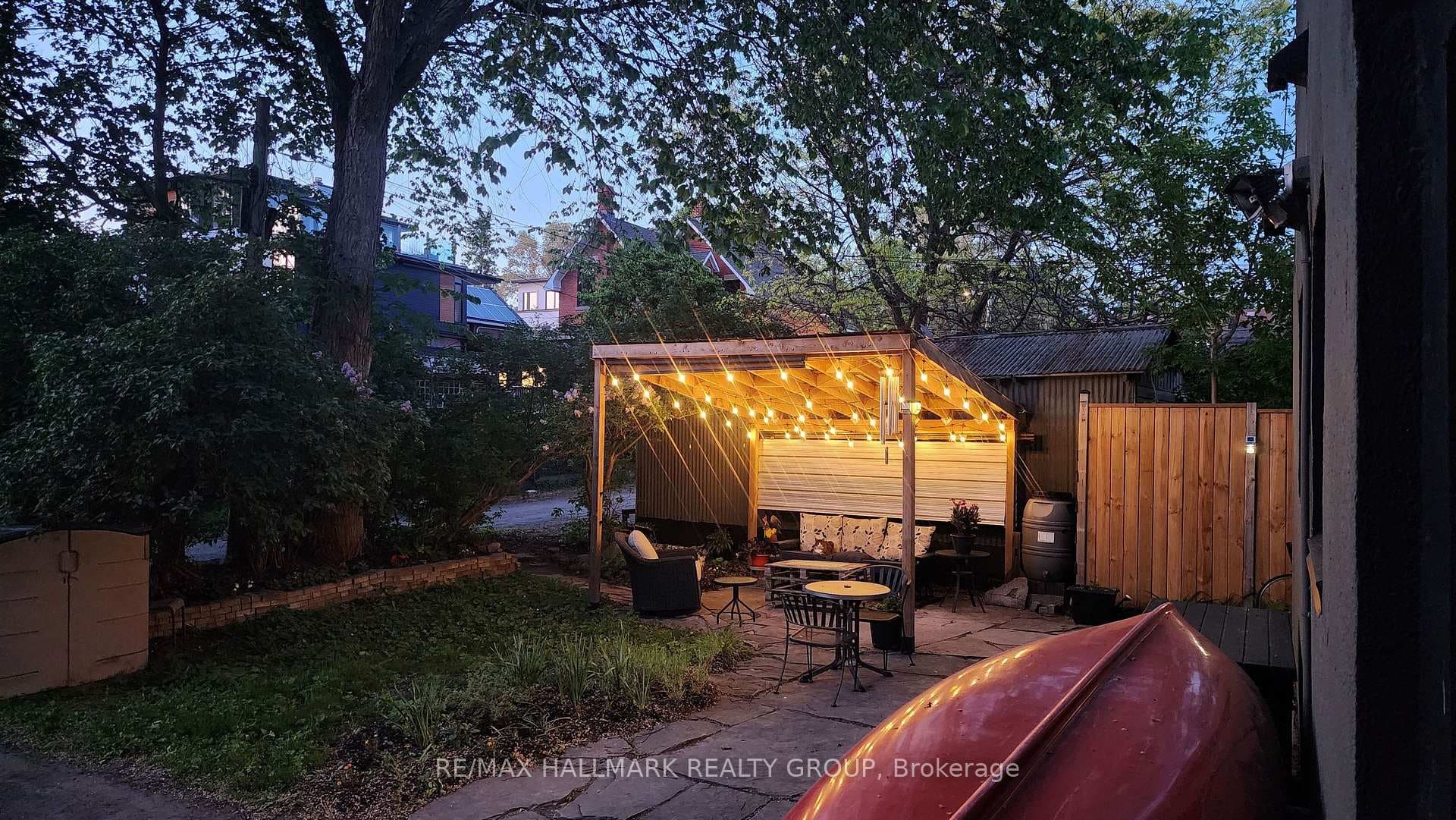 371 Sunnyside Avenue photo 35
