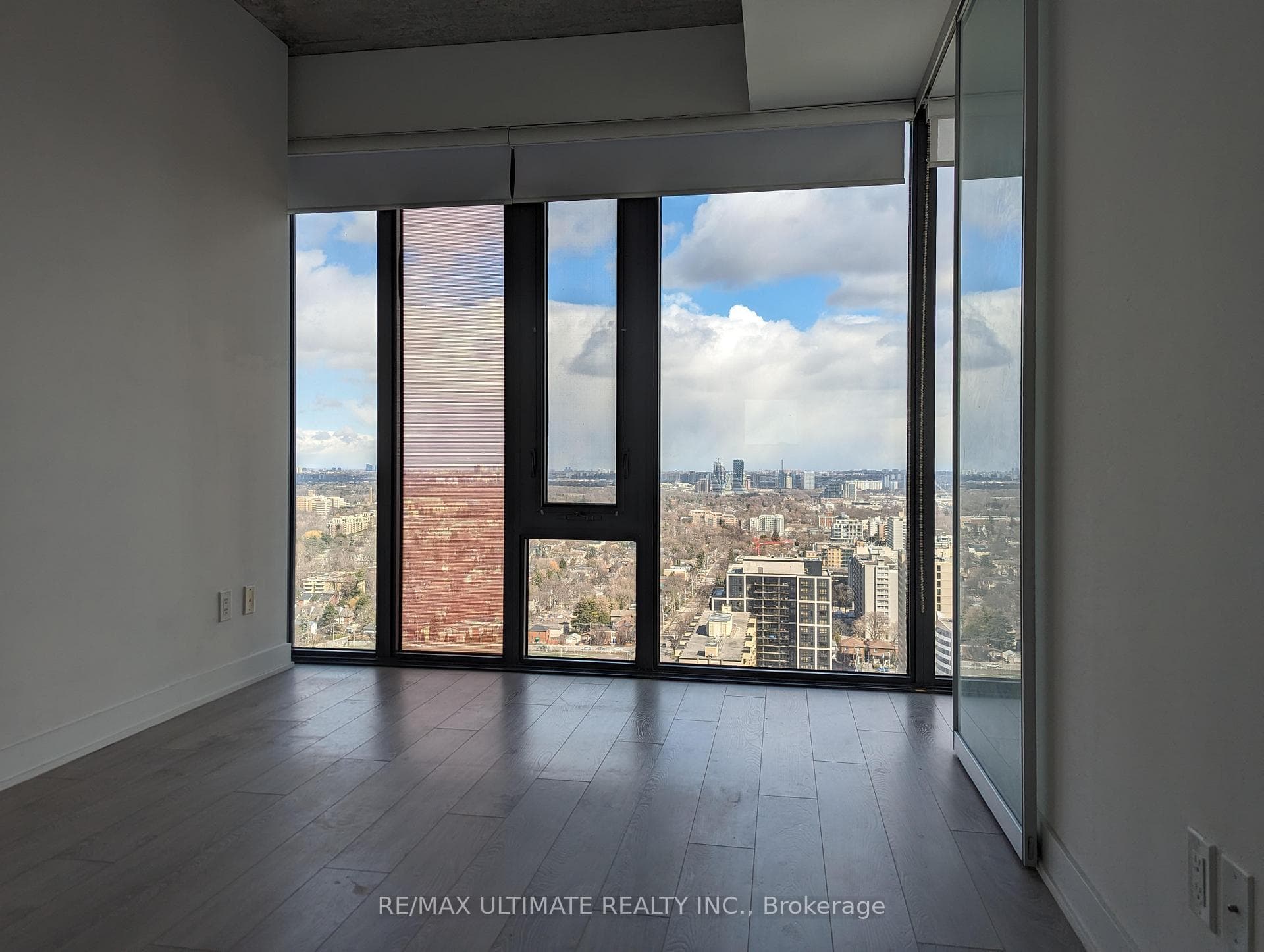 185 Roehampton Avenue Unit 2609 photo 15