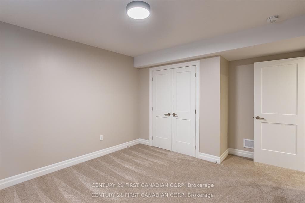 LOT 105 DARWIN Crescent photo 24
