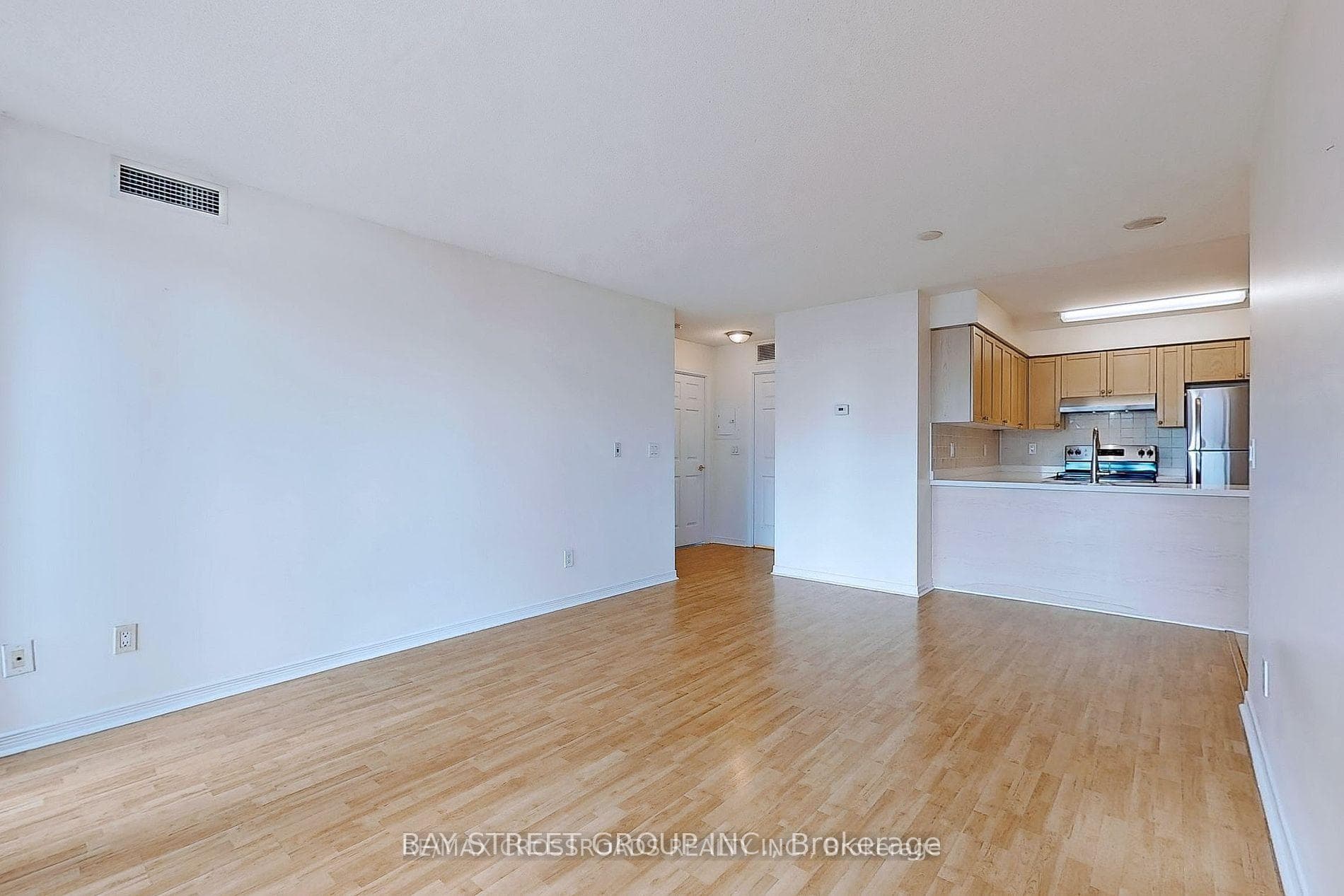 5500 Yonge Street Unit 805 photo 7