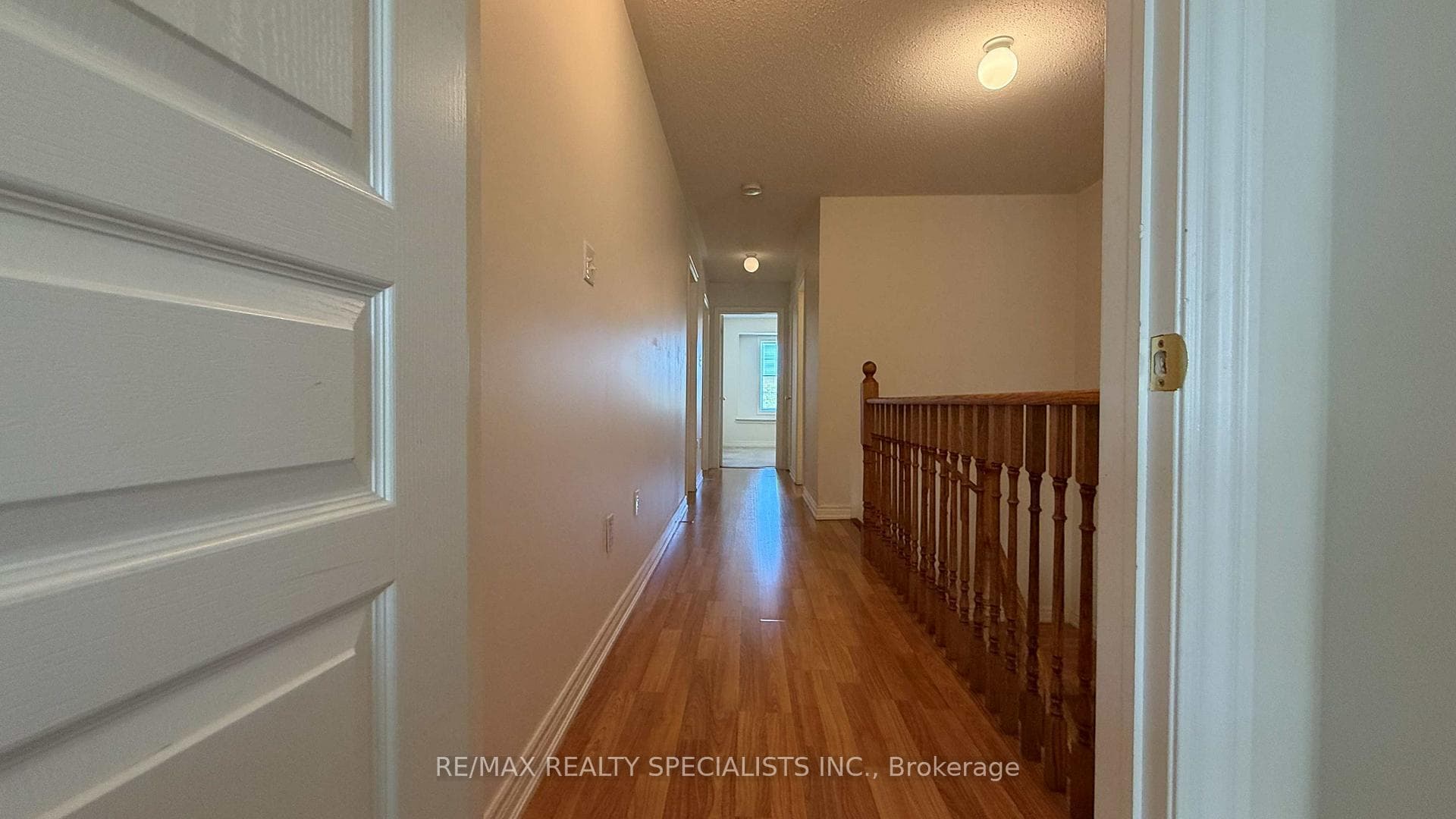 3273 Stoney Crescent photo 21