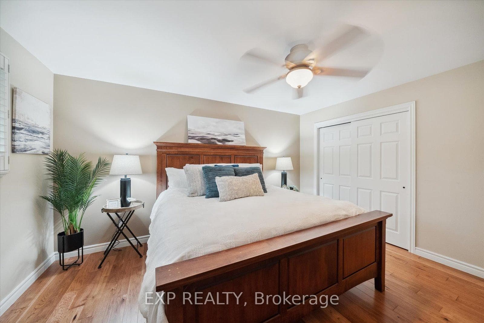 33 Cole Avenue photo 8