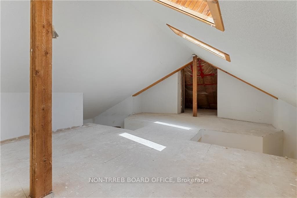 1645 Indiana Road photo 29