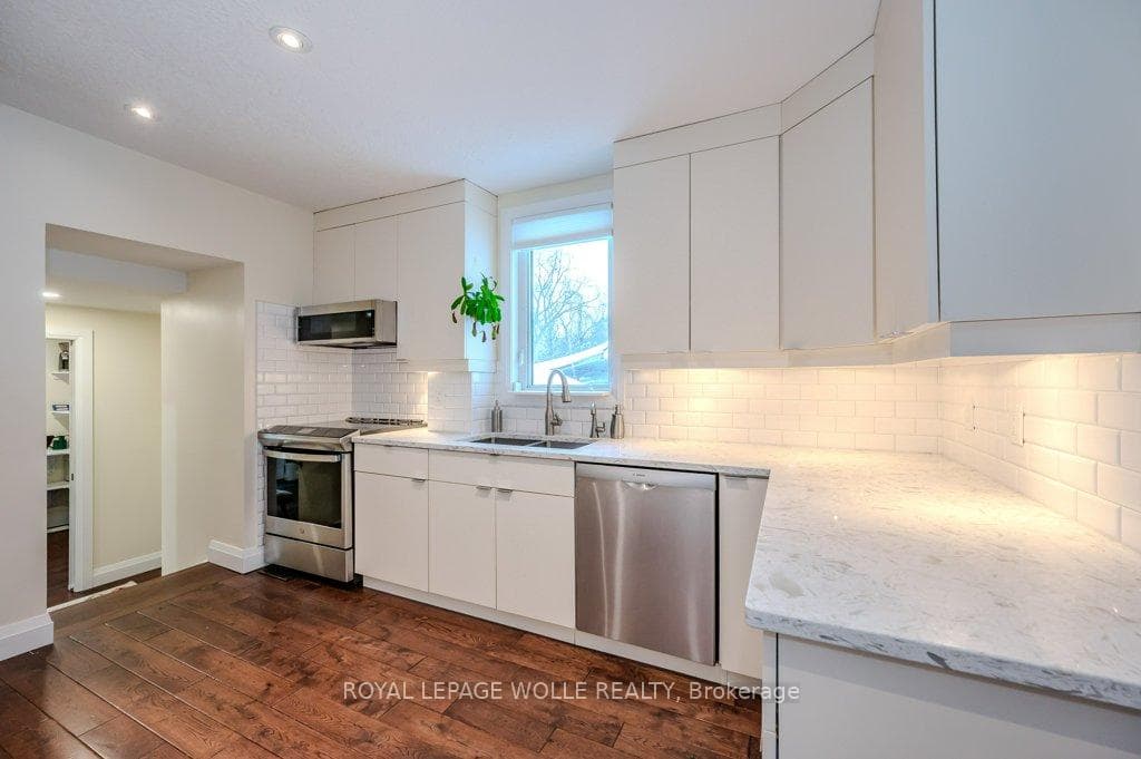46 Roslin Avenue photo 16