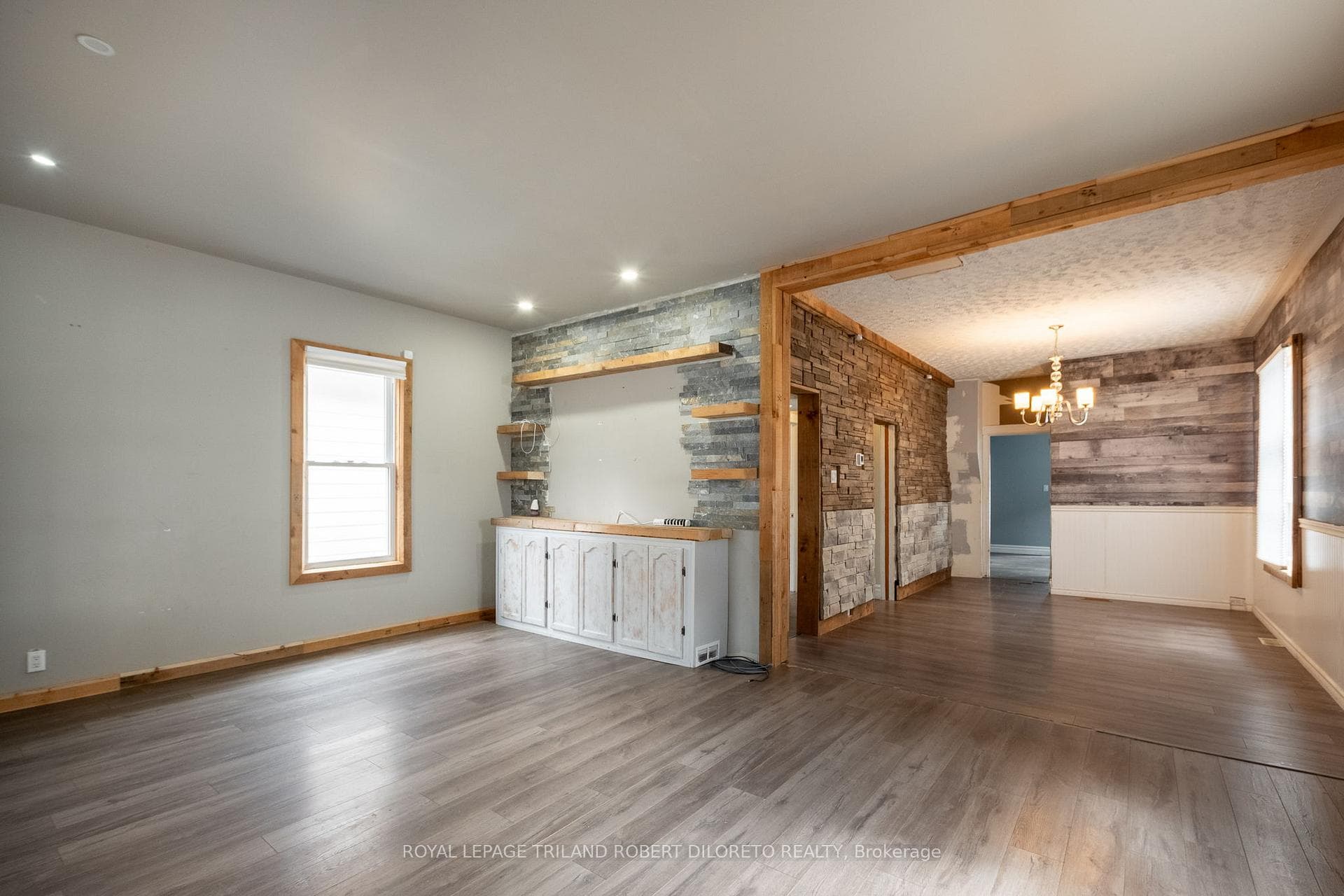 119 Flora Street photo 3