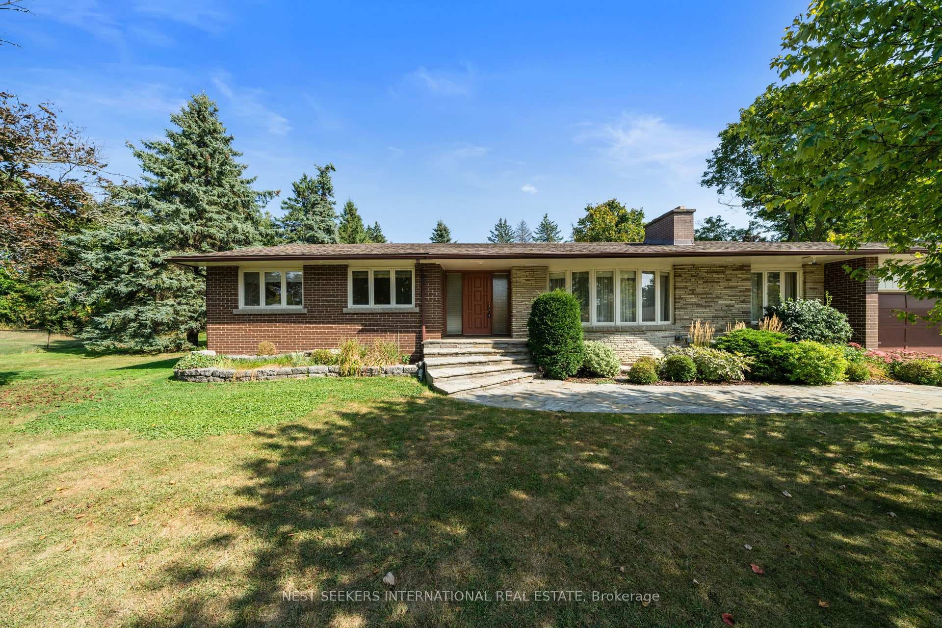 100ft Wide Lot-Custom Built Ranch Style Bungalow