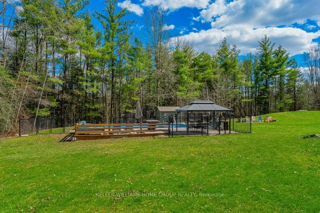 4098 Darkwood Road photo 20