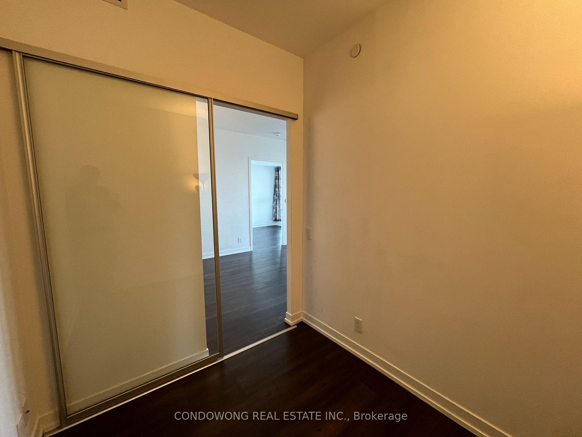 Sliding Doors
