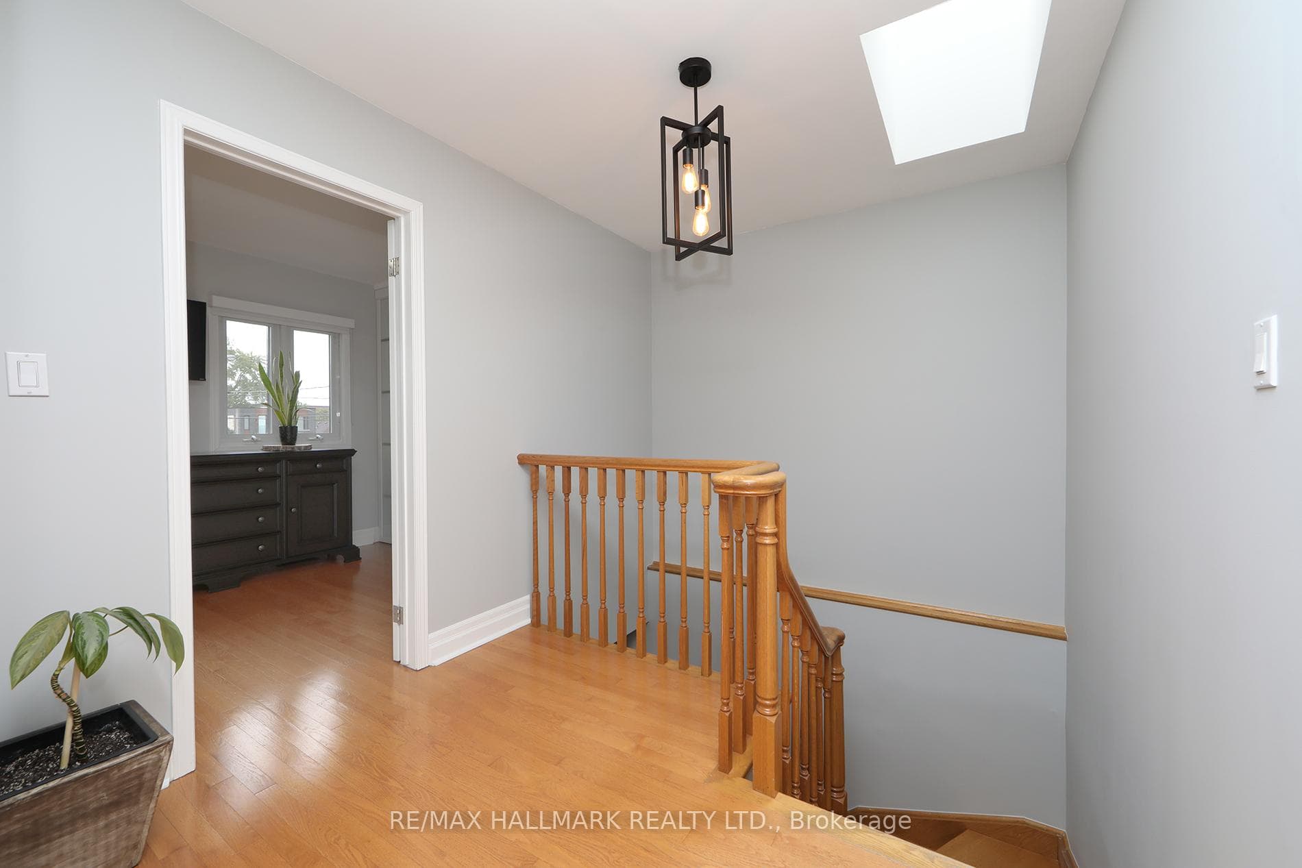 82 Lankin Boulevard photo 19