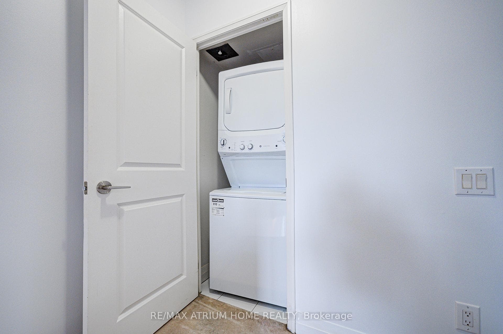 23 Carlton Street Unit 310 photo 21