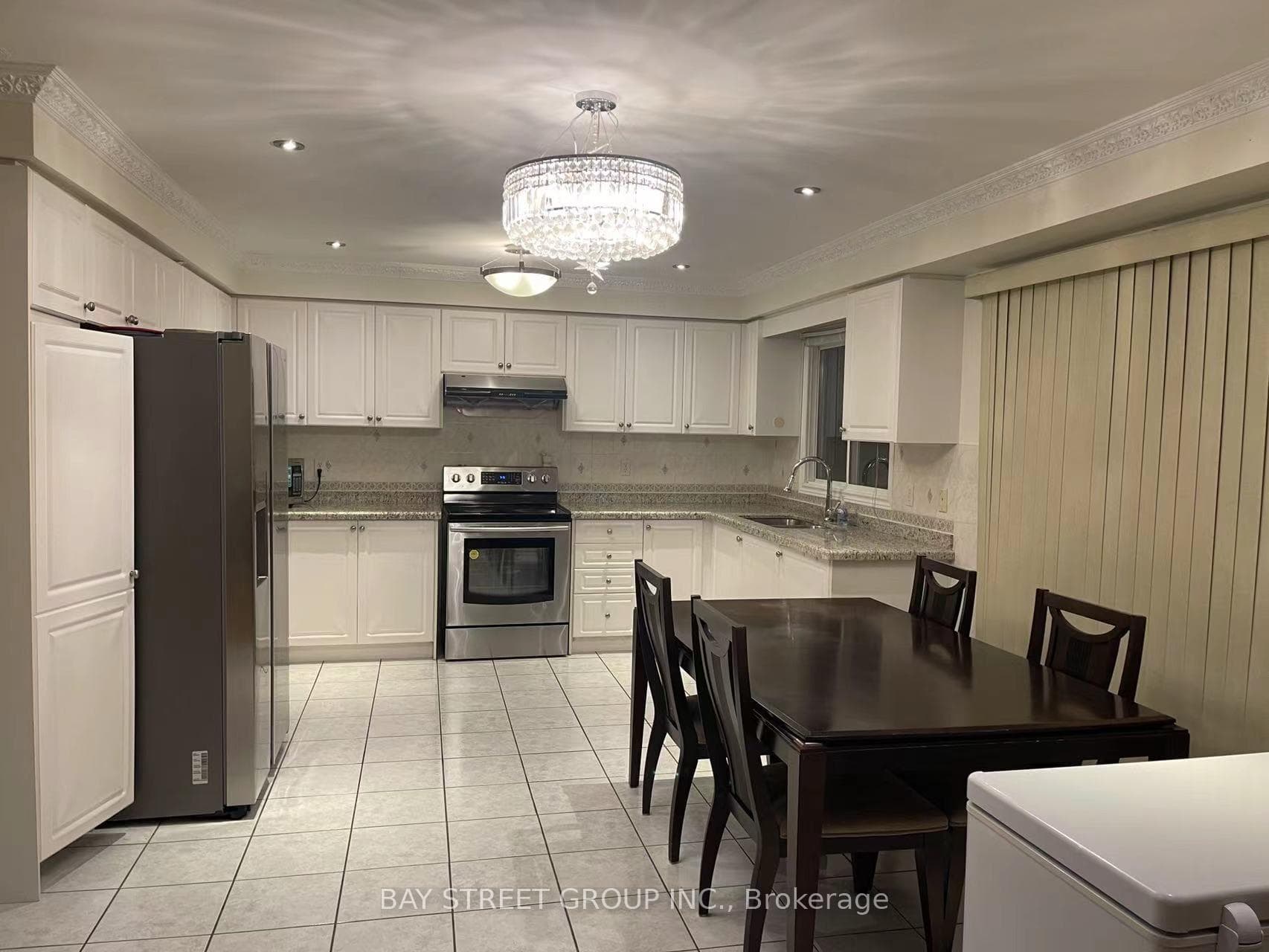 75 Anita Drive photo 3