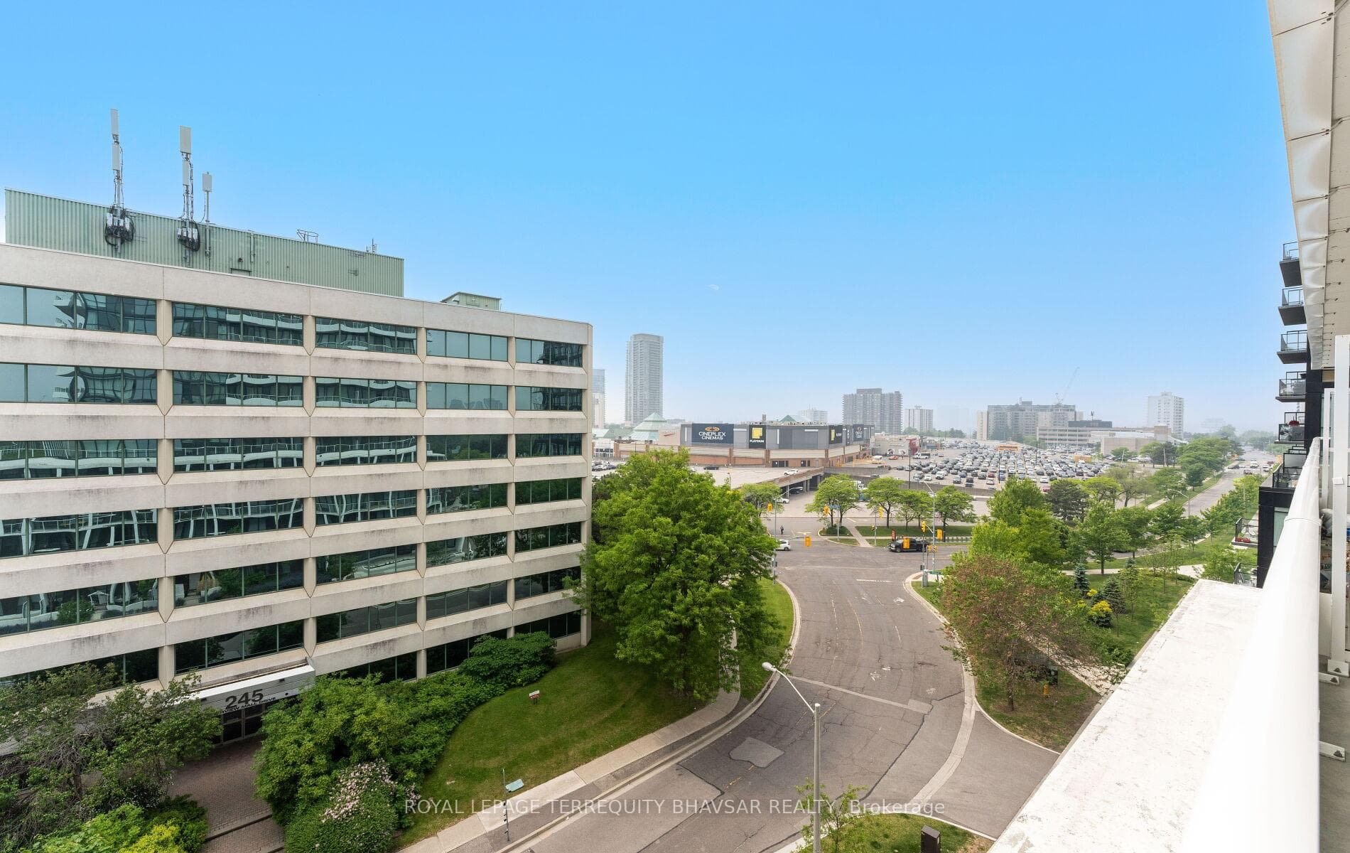 180 Fairview Mall Drive Unit 713 photo 40