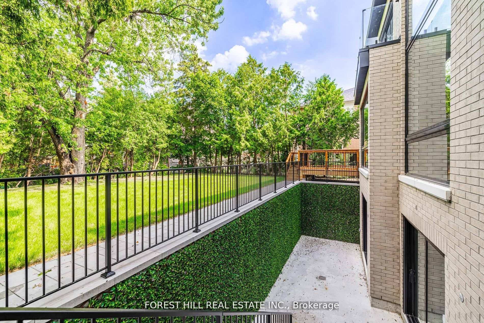 105 Castle Hill Drive photo 45