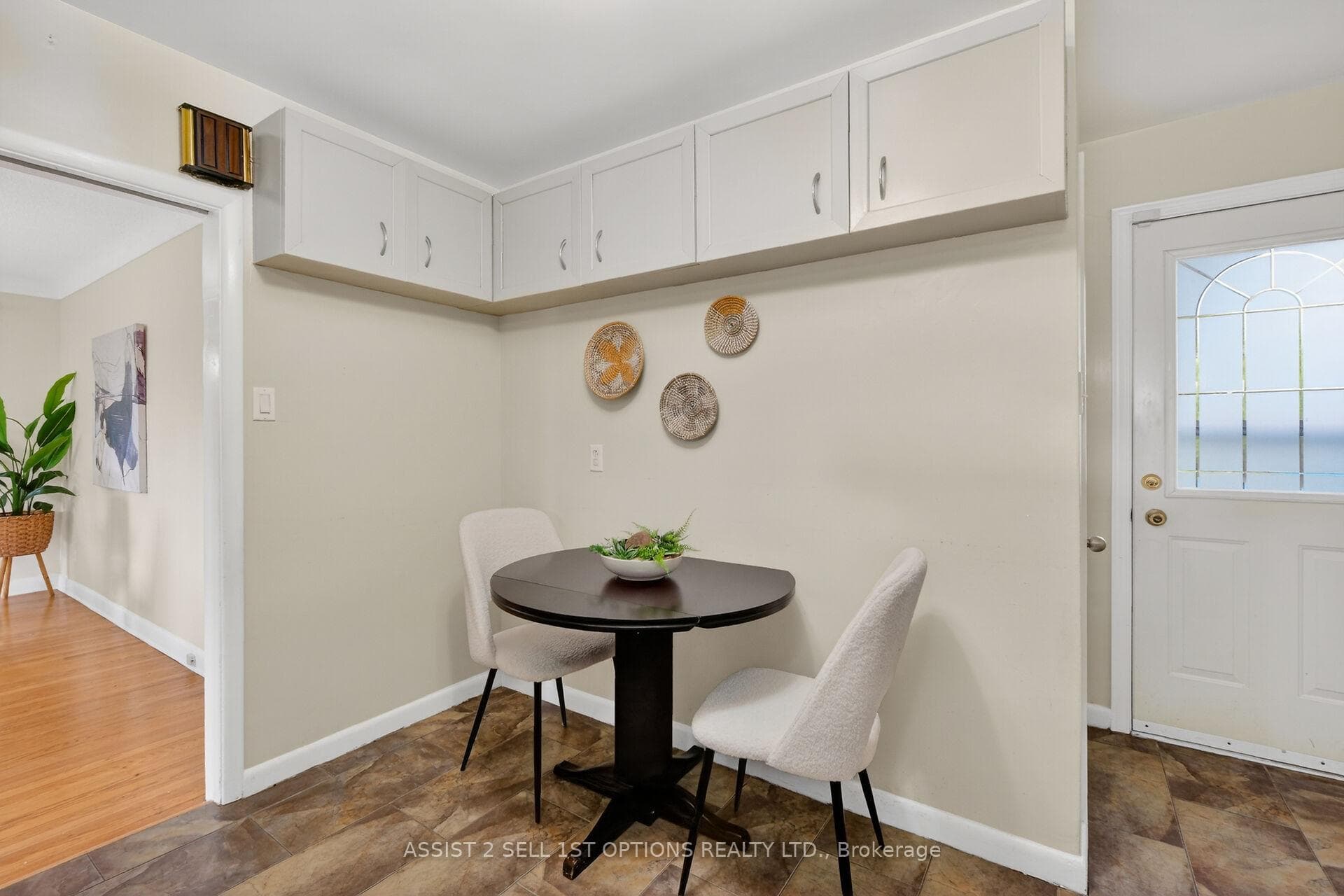 874 Riddell Avenue photo 14