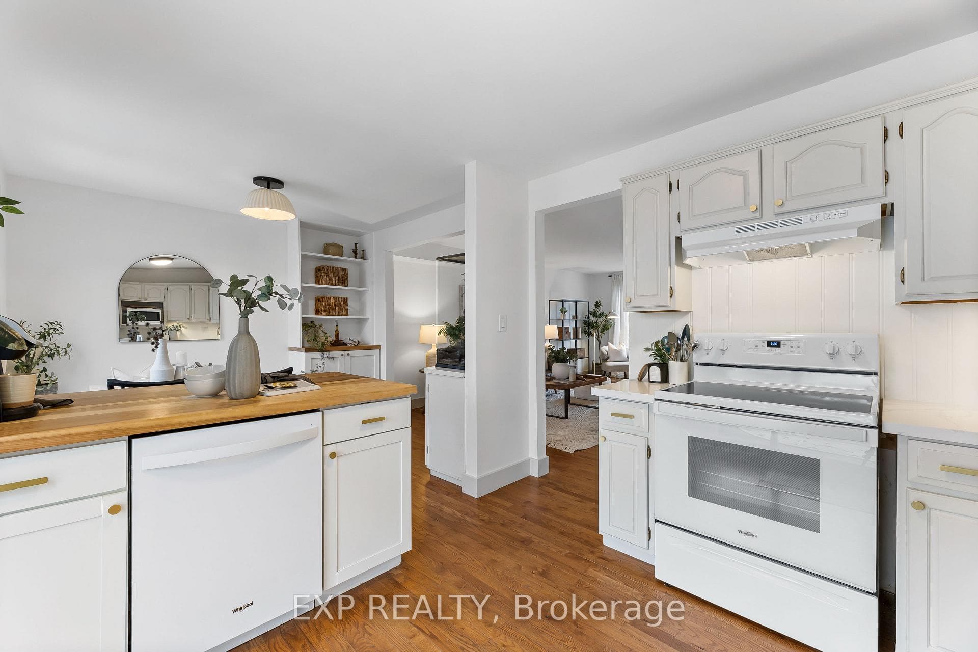 423 Kenny Court photo 11